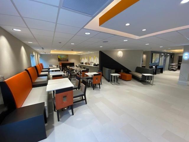 La Quinta Inn By Wyndham Lynnwood Exteriör bild