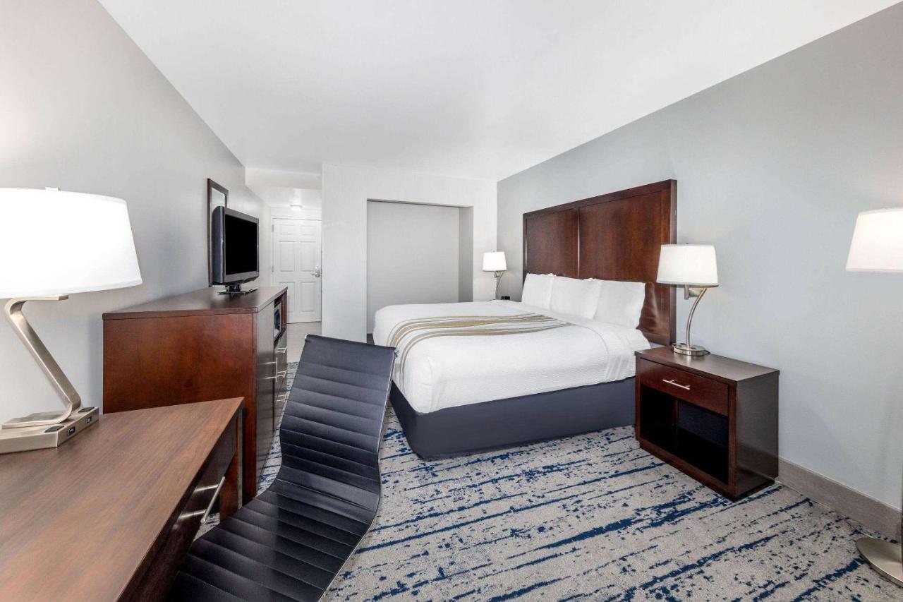 La Quinta Inn By Wyndham Lynnwood Exteriör bild