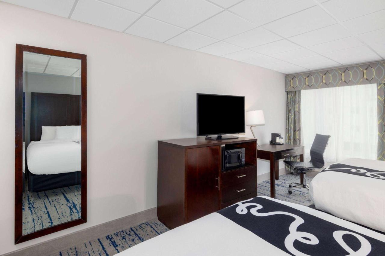 La Quinta Inn By Wyndham Lynnwood Exteriör bild