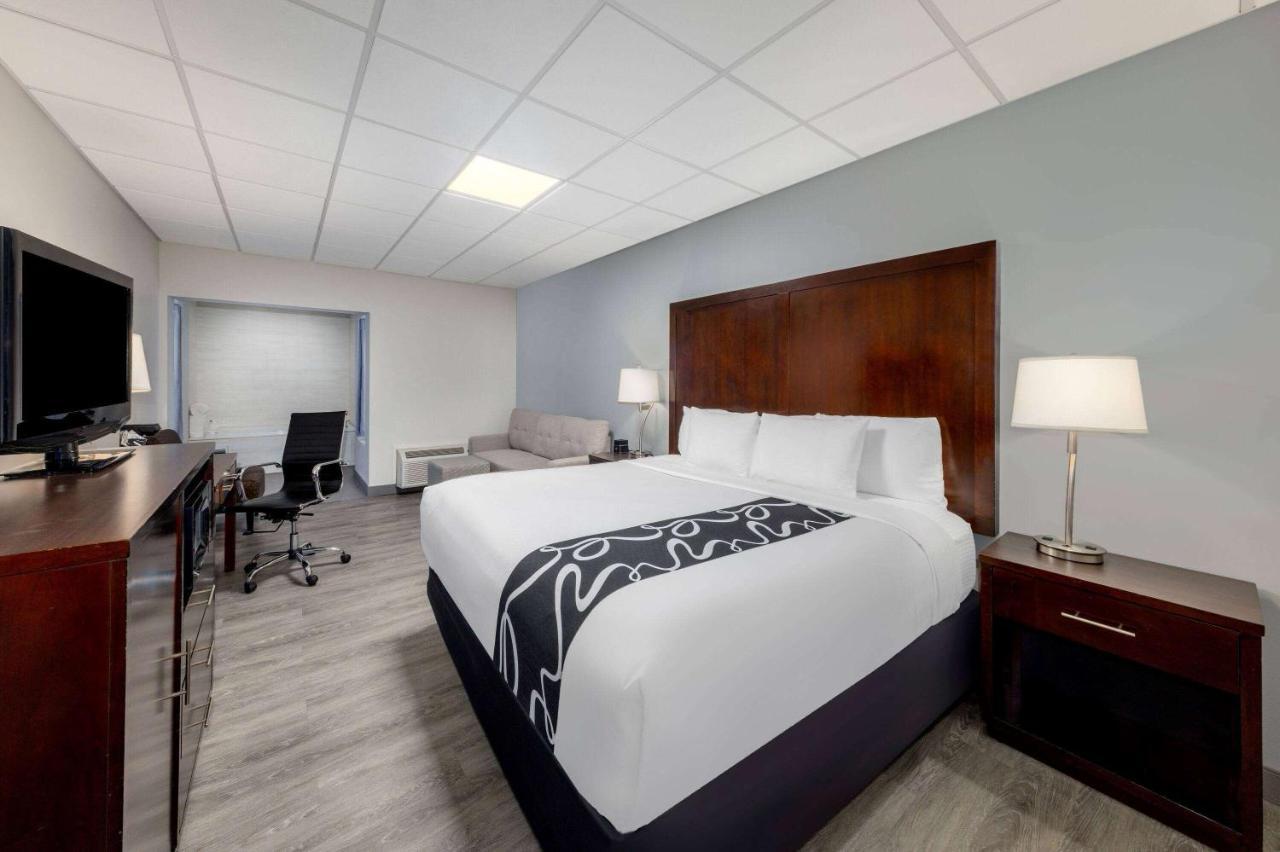 La Quinta Inn By Wyndham Lynnwood Exteriör bild