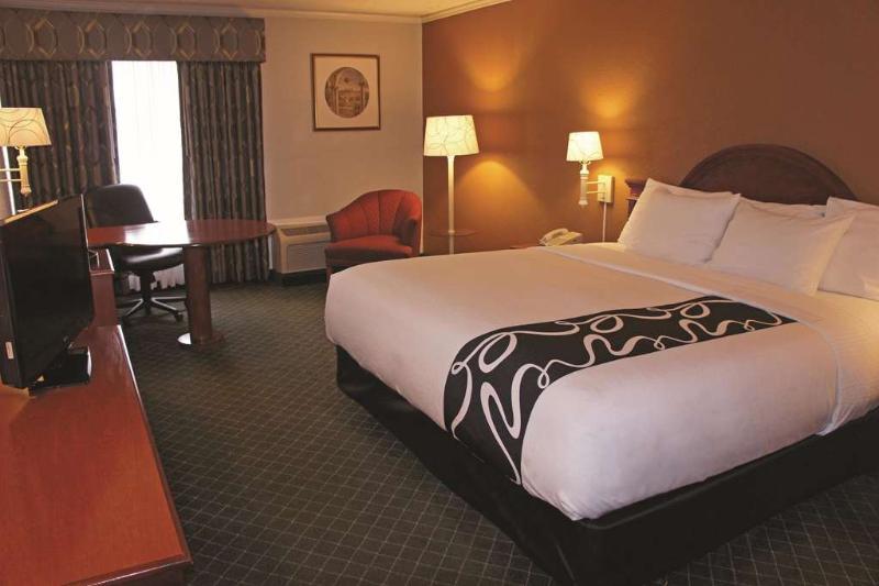 La Quinta Inn By Wyndham Lynnwood Exteriör bild